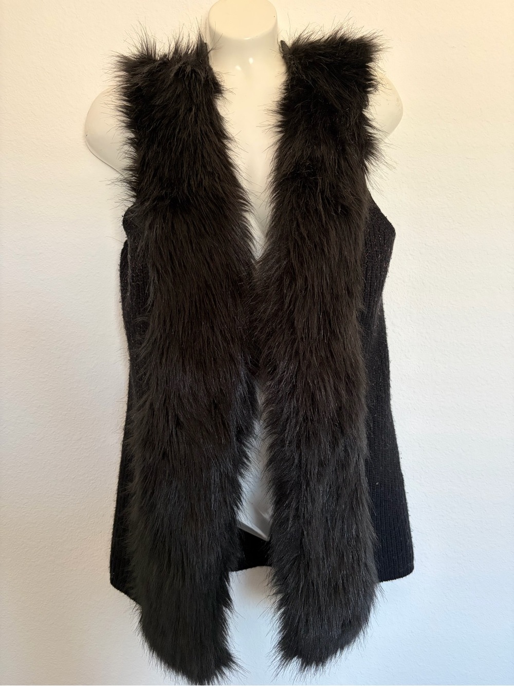 White House Black Market - Faux Fur Trim Black Vest - Women